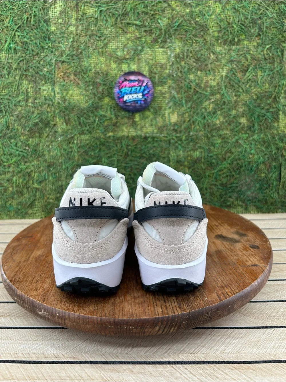 Nike Waffle Debut